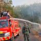 Babinsa dan Damkar Atasi Kebakaran,Dandim 0427/ Way Kanan Imbau Warga tak Bakar Lahan